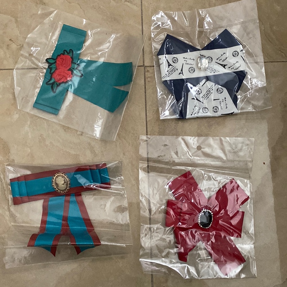 Bows with pin, 4 total for $5